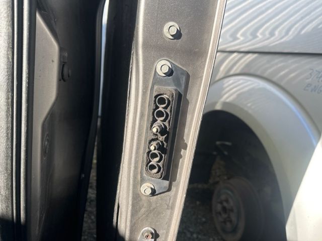 L Sliding Door Electric Body Contact