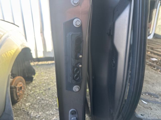 R Sliding Door Electric Body Contact