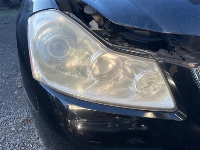 R Headlight