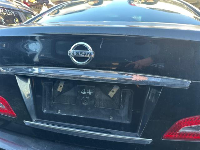 Boot Lid Centre Garnish