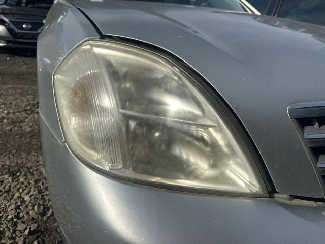 R Headlight