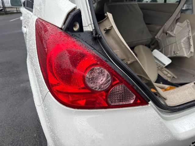 L Tail Light