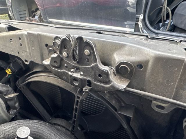 Bonnet Catch ( Lock )