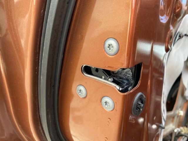 Lr Door Lock Mechanism
