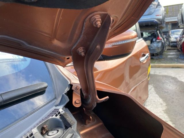 L Bonnet Hinge