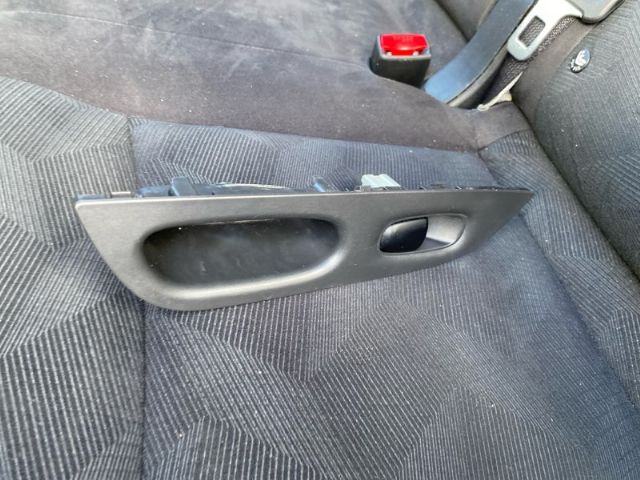 Lr Window Switch