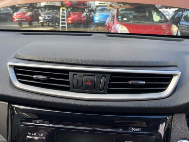 Dash Vent Surround Centre