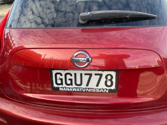 Tailgate Garnish 1 Piece