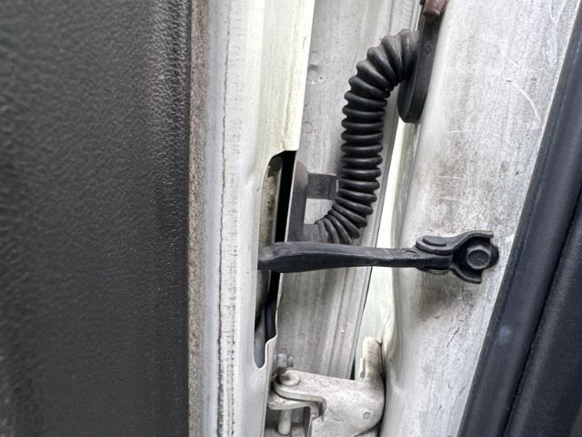Lr Door Check Strap