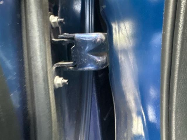 Lr Door Bottom Hinge