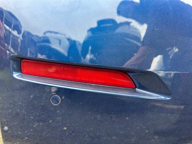 Lr Bumper Reflector