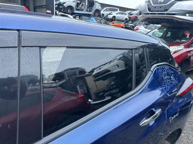 Lr Door Glass