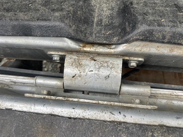 L Lower Tailgate Hinge