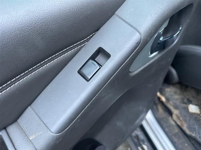 Lr Window Switch