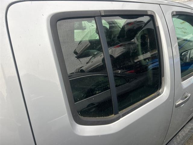 Rr Quarter Glass
