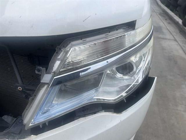 L Headlight Moulding