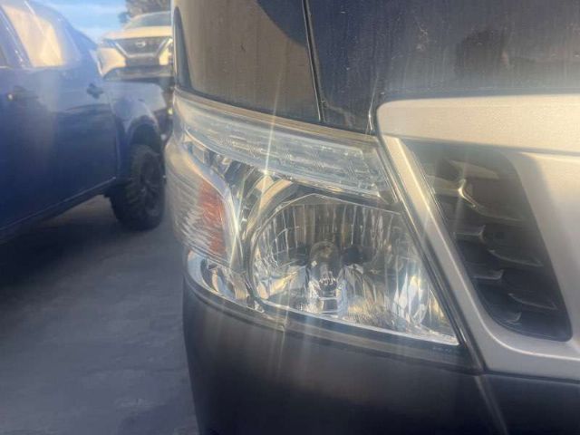 R Headlight