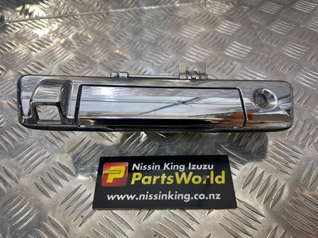 Tailgate Handle Outer