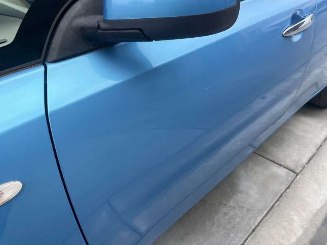 Lf Door Exterior Handle (smart Button) Type