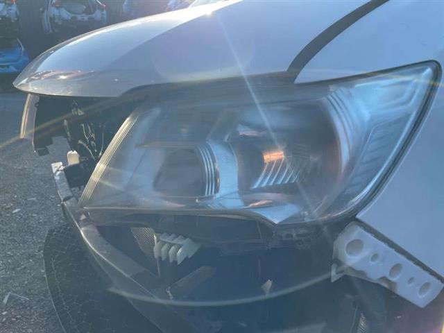 L Headlight (hid)