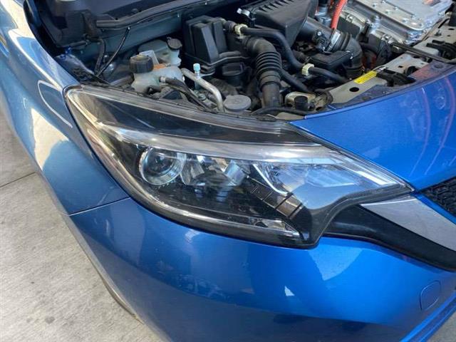 R Headlight
