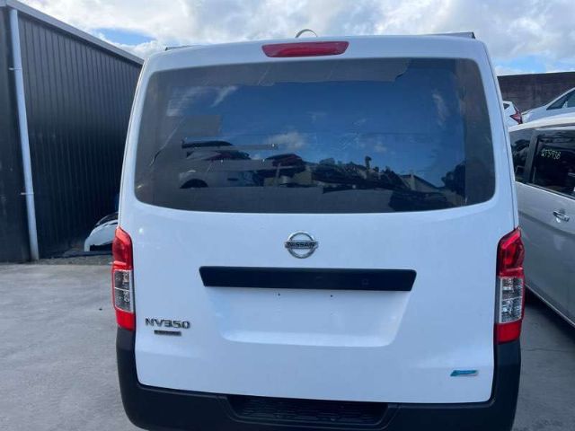 Tailgate Garnish 1 Piece