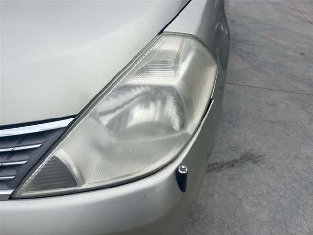 L Headlight