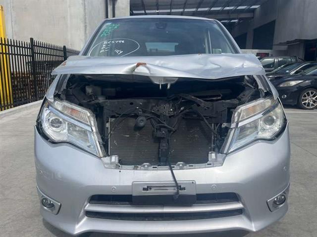 L Headlight Moulding