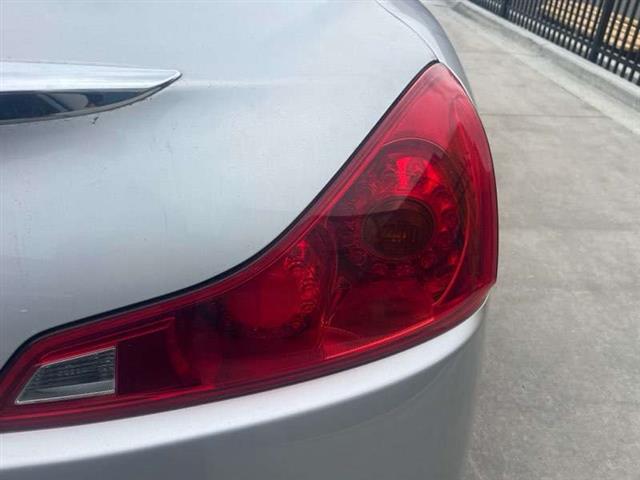 R Tail Light