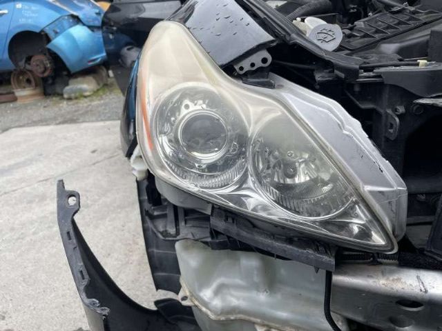 R Headlight