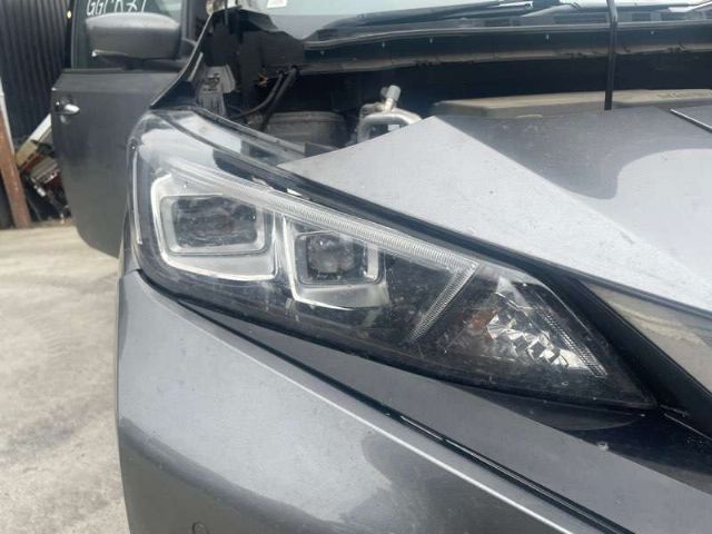 R Headlight (led)
