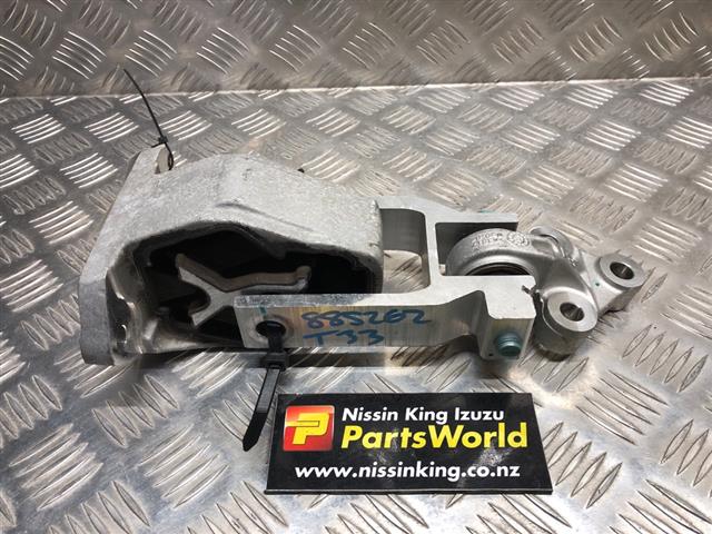 Bottom Engine Mount