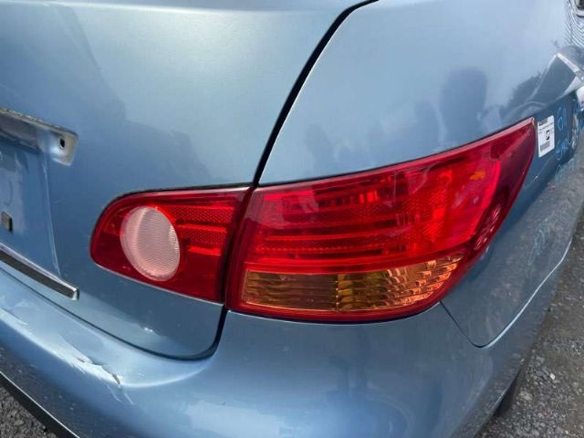R Tail Light