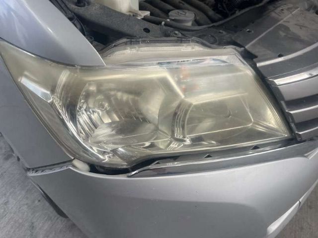 R Headlight (halogen)