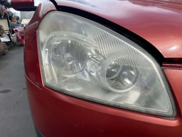 R Headlight