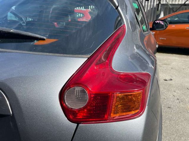 R Tail Light