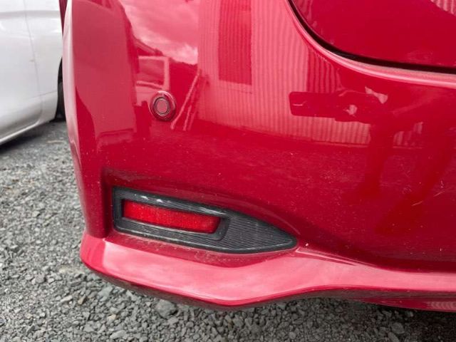 Lr Bumper Reflector