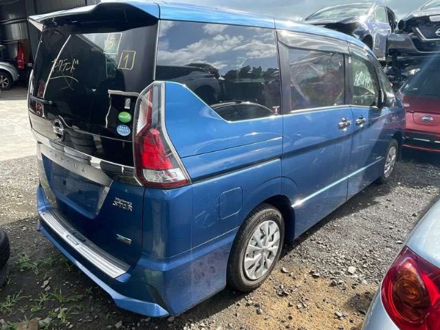 R Tail Light Filler Panel