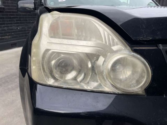 R Headlight