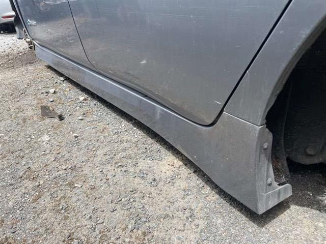 L Side Skirt