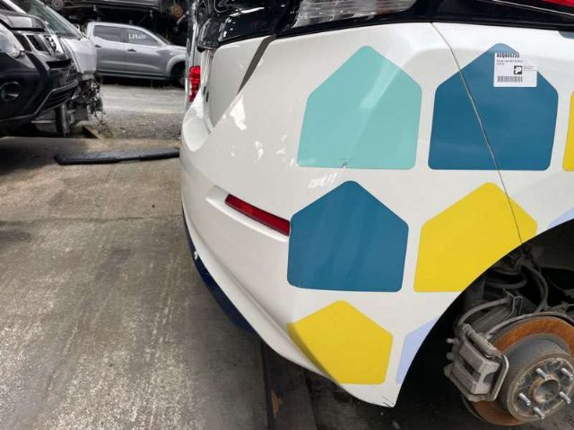 Rr Bumper Reflector