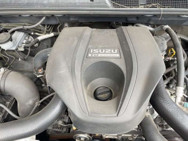 Engine Cover