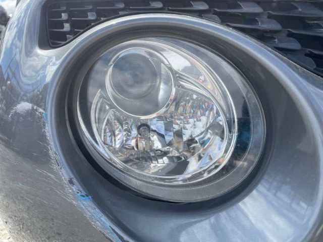 R Headlight