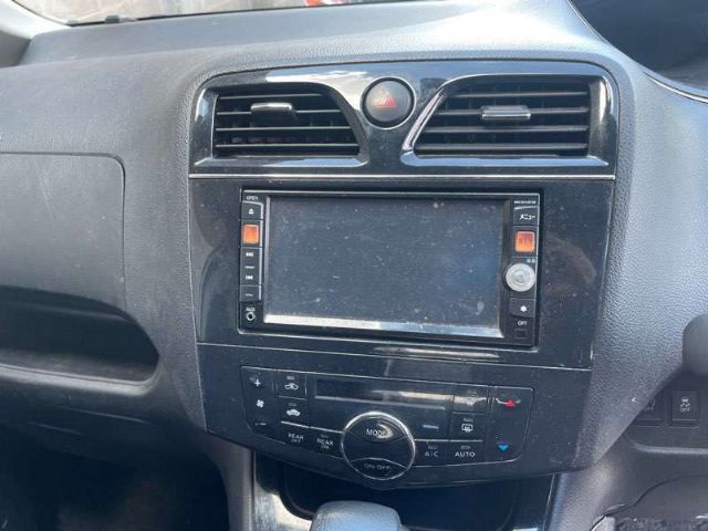 Stereo Surround / Bezel