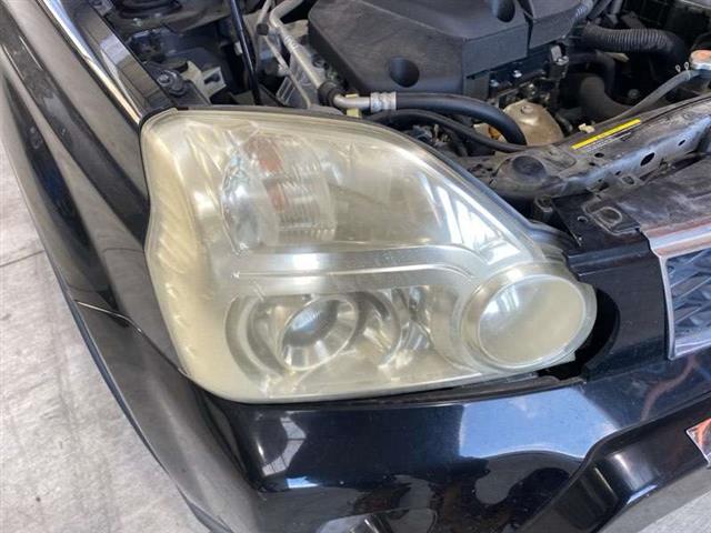 R Headlight