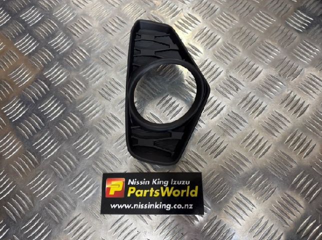 R Spotlight Bezel