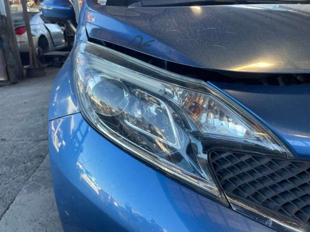 R Headlight
