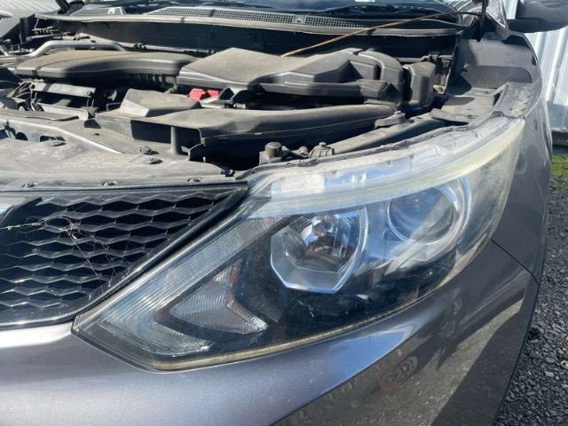 L Headlight (halogen)