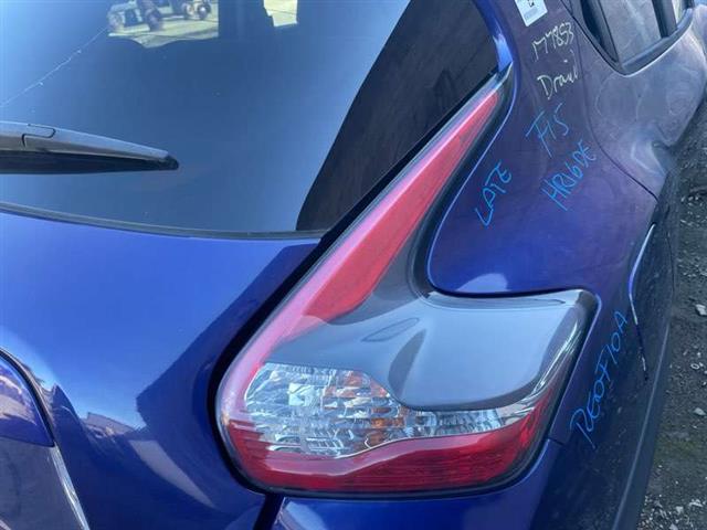 R Tail Light