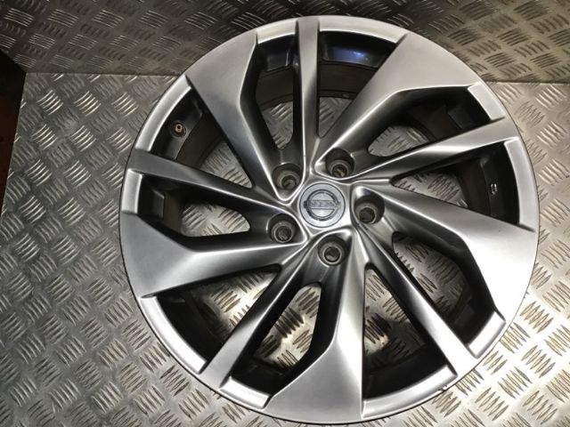 Alloy Road Wheel